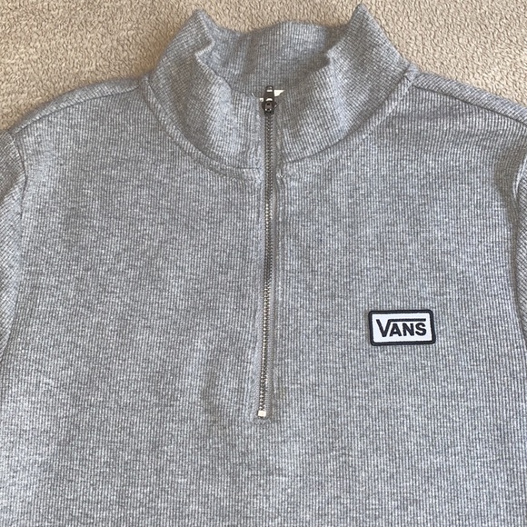 Vans top - Picture 2 of 8